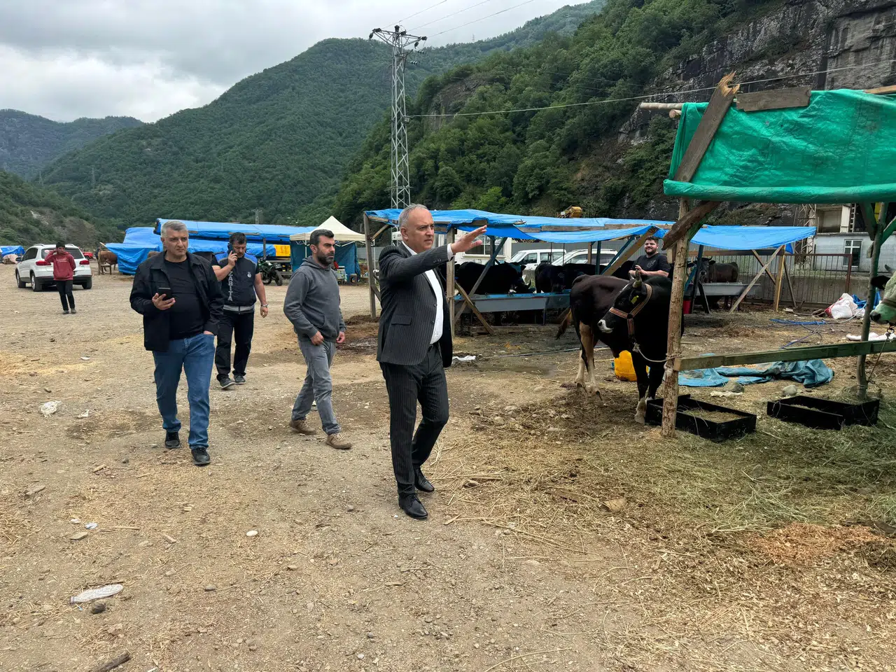 Borçka Belediyesi Kurban Bayramı Hazırlıklarını Tamamladı, Hijyen ve Güvenlik Öncelikli!