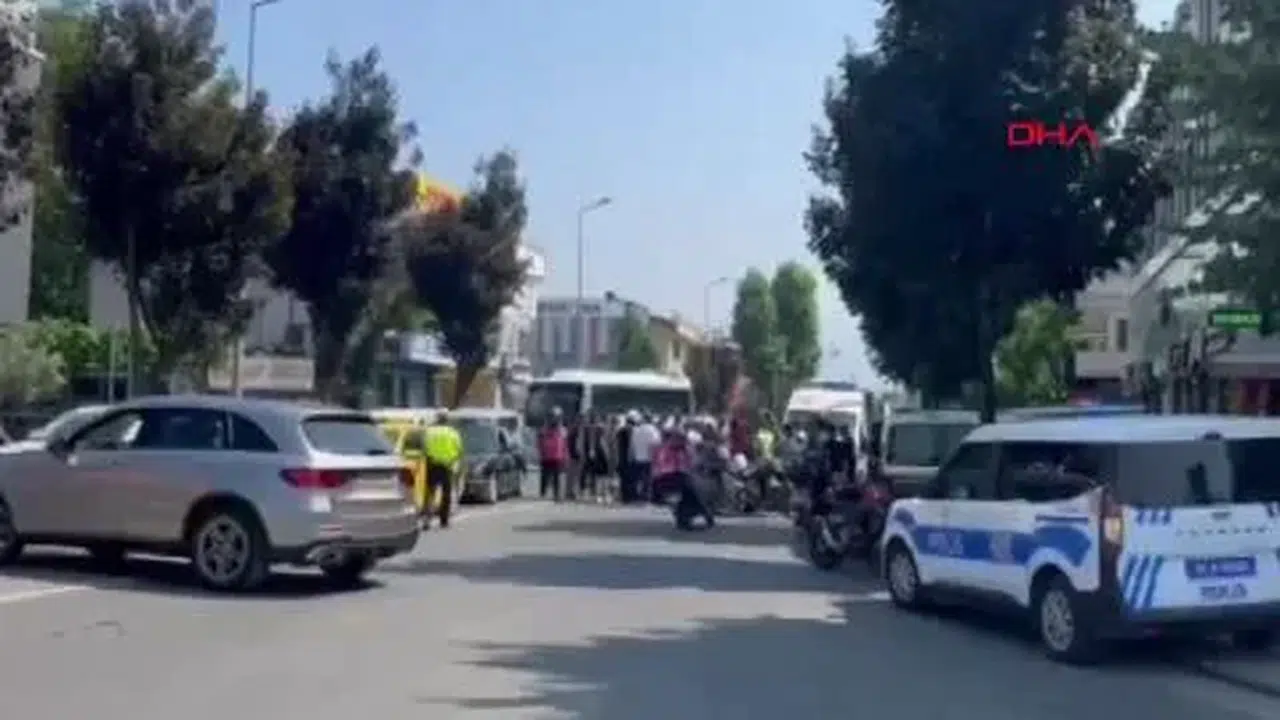 Düzce'de Motosiklet Kazasında İki Yunus Polisi Yaralandı