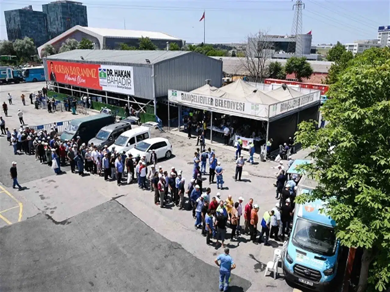 Bahçelievler Çobançeşme Kurbanlık Pazarında Kesim İşlemleri Yenilikçi Tesislerde Gerçekleştirildi