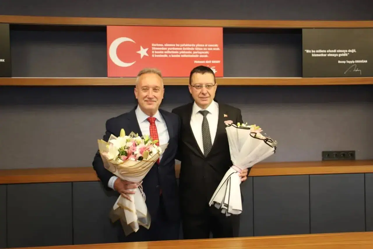 Trabzon İl Sağlık Müdürlüğü’nde yeni dönem: Dr. Mehmet Topsakal görevi devraldı