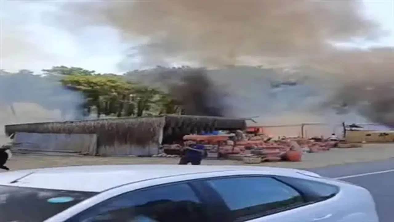 Ortaca'da Hasır Ürünleri Satan İş Yeri Yangında Küle Döndü