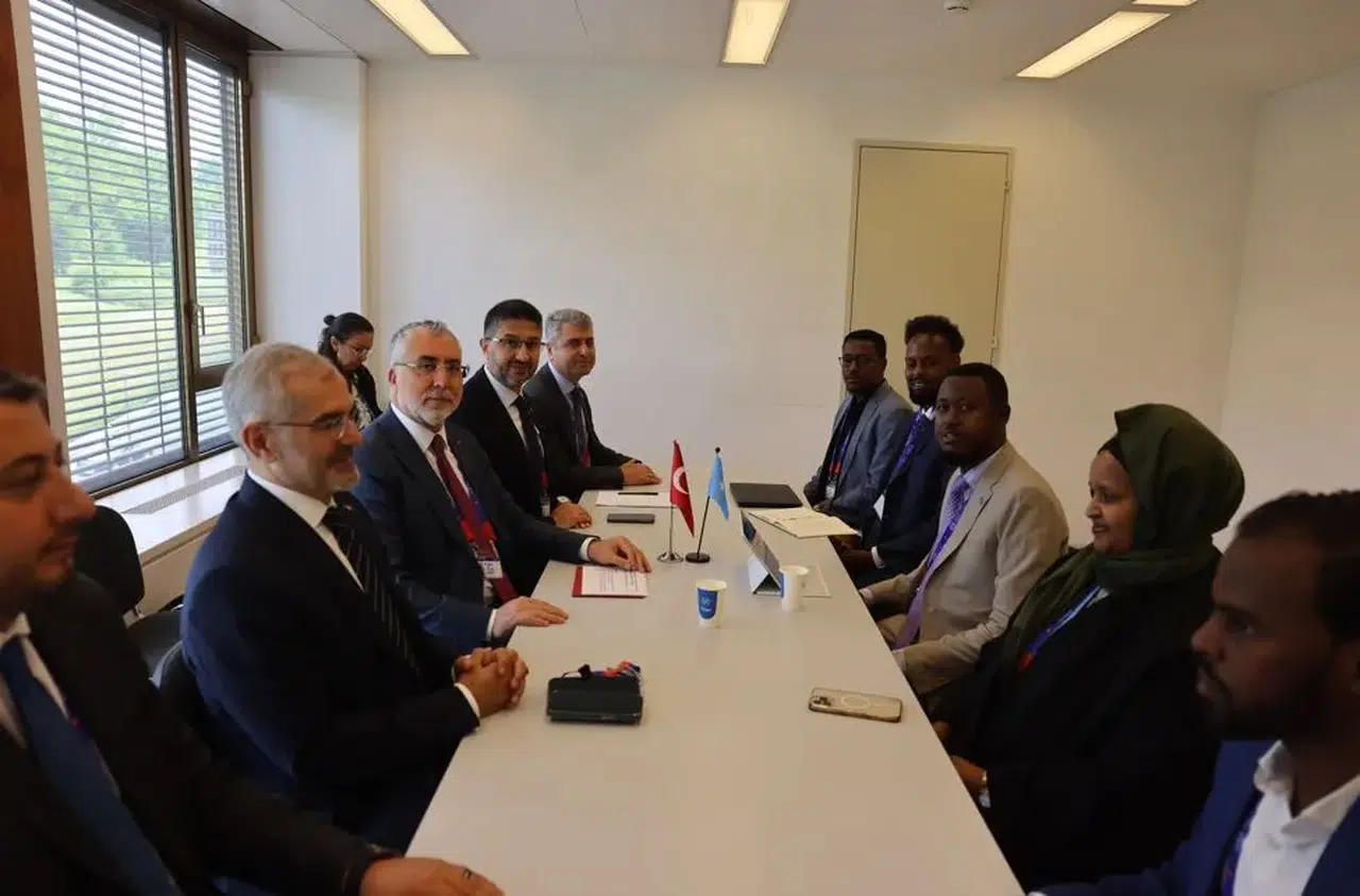 Bakan Işıkhan, Somali'li Mevkidaşı Adan ile Önemli Bir Görüşme Gerçekleştirdi