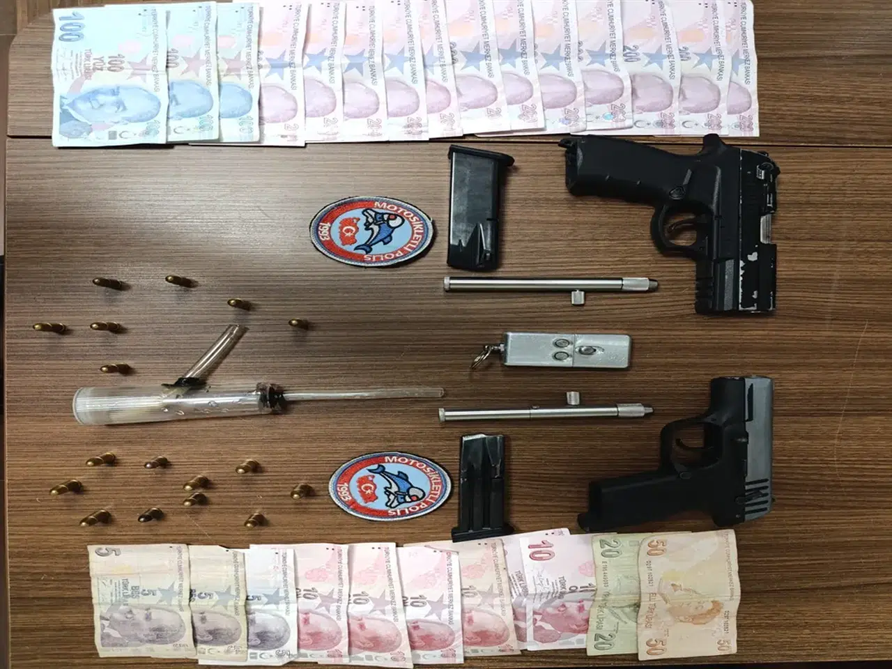 Esenyurt'ta 'Huzur İstanbul' Operasyonu: 3 Suikast Silahı Yakalandı!