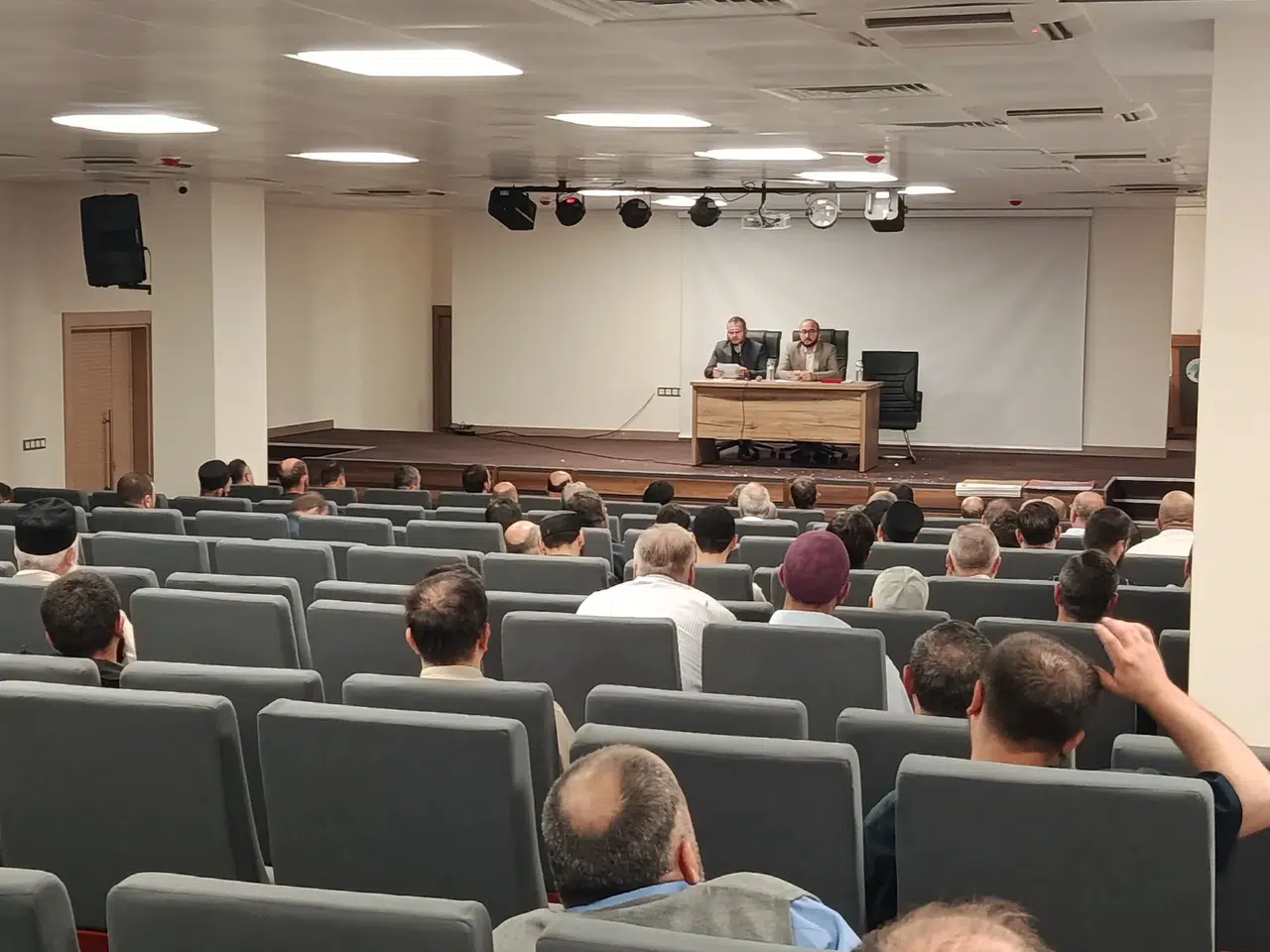 Çaykara Müftülüğü'nde Yaz Kur'an Kursları ve eğitime dair önemli toplantı gerçekleştirildi