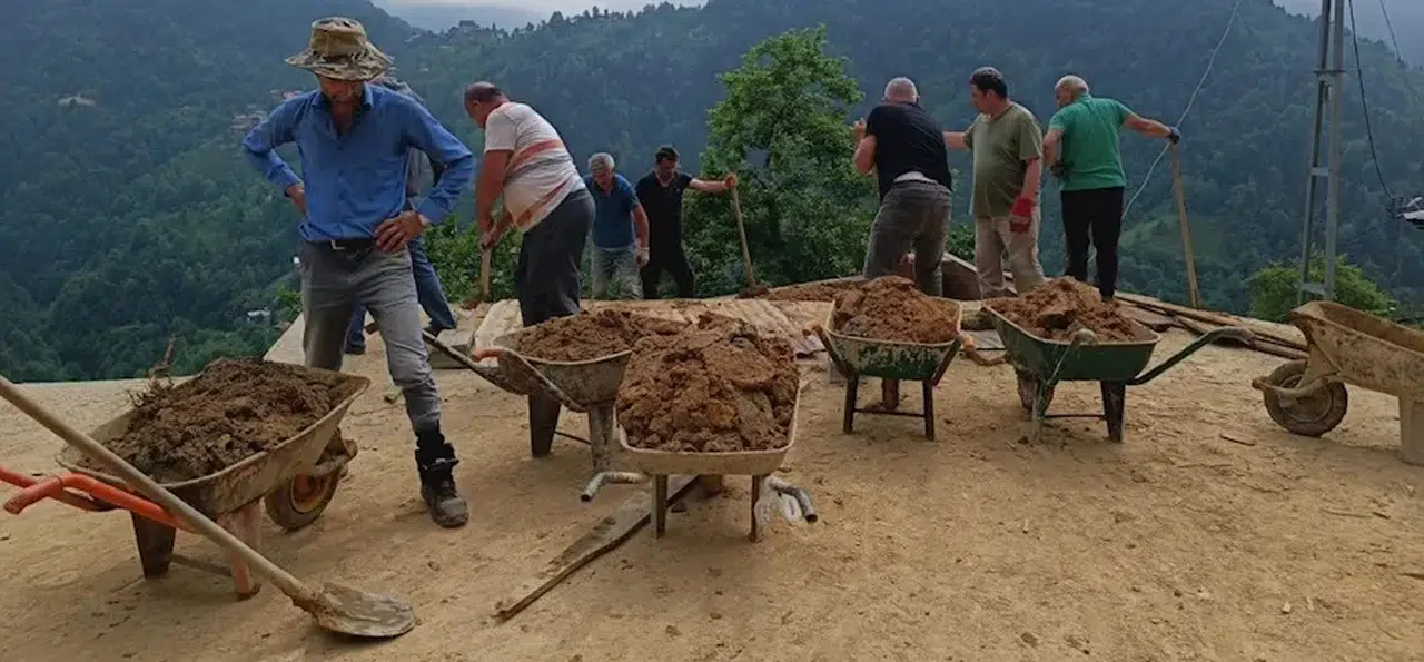 Rize'de Dayanışma Rüzgarı: Ormancık Köyü'nde Meci Geleneği Canlandı