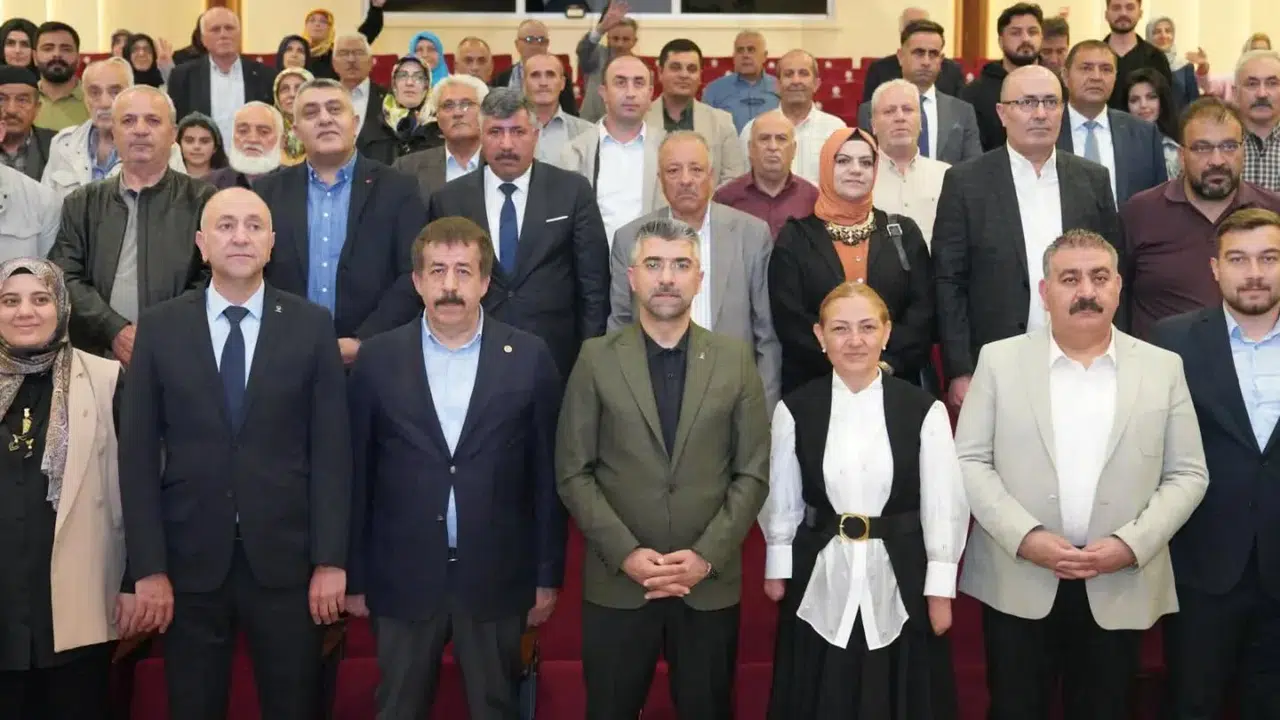 Palandöken'de AK Parti'nin Danışma Toplantısı: Yerel Stratejiler ve Birlik Vurgusu