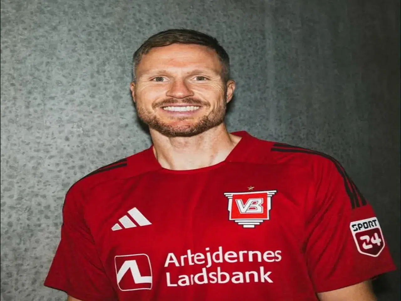 Göztepeli Futbolcu Nielsen Ülkesine Geri Döndü