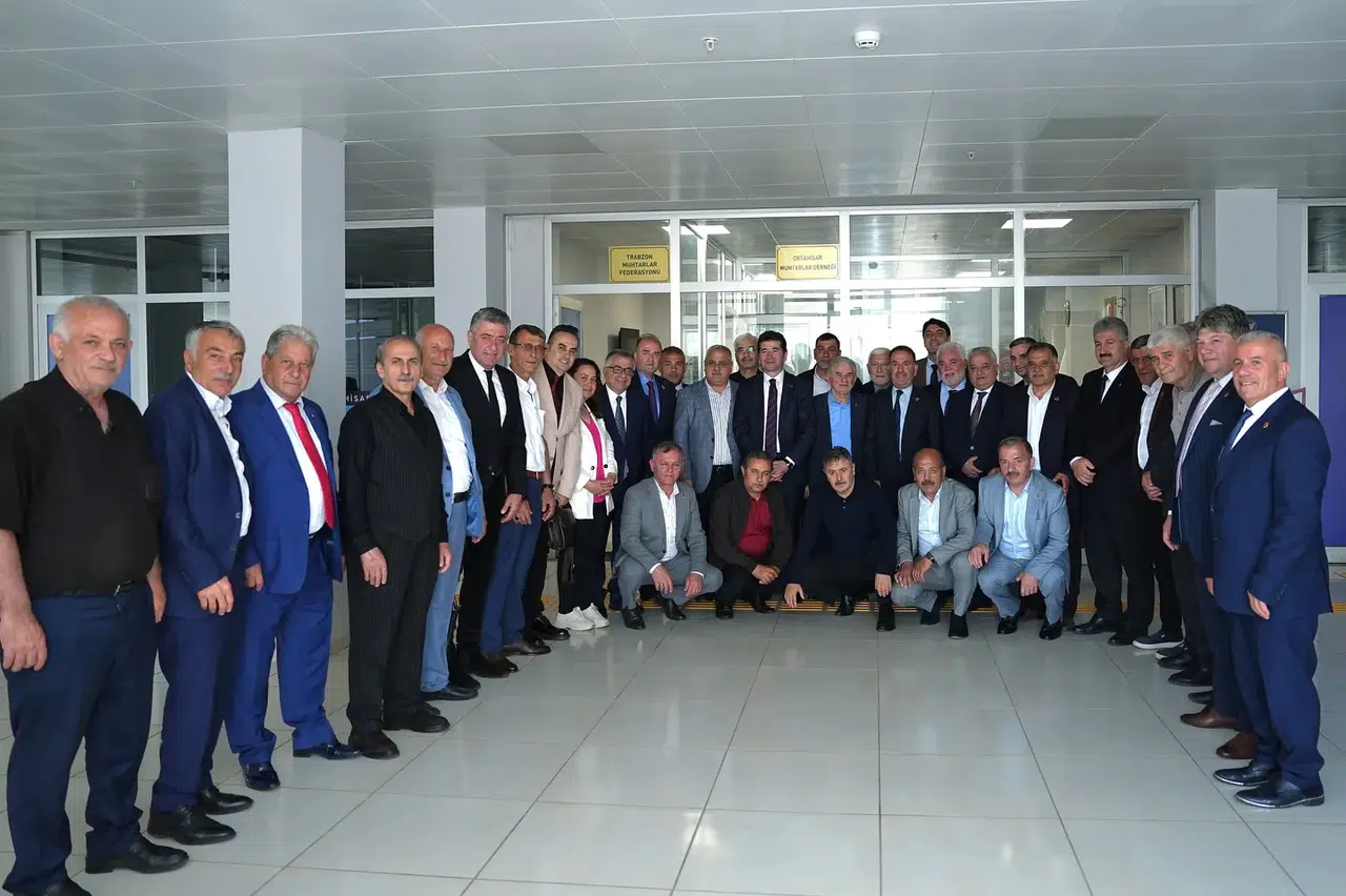 Ortahisar'da muhtarlar bayramlaşarak yerel dayanışmayı güçlendirdi