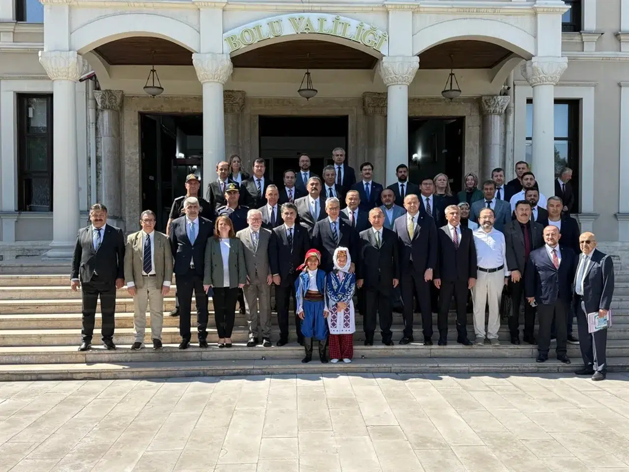 Bakan Memişoğlu: Kardeş Ülkelere de Şefkatli Sağlık Desteği Sunuyoruz!