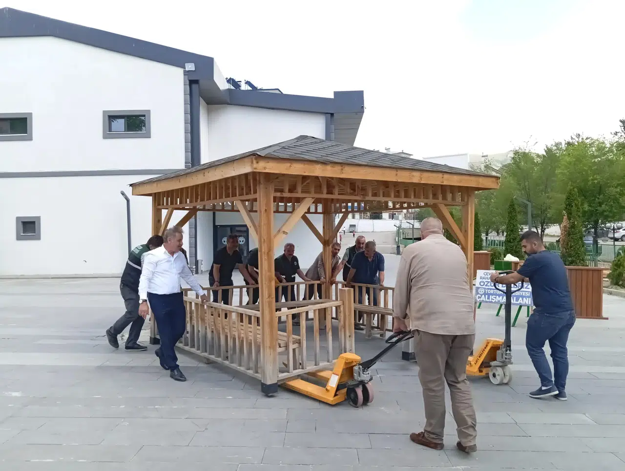 Tortum Belediyesi'nin sosyal tesisleri yenilendi, ziyaretçilere keyifli bir deneyim sunuluyor