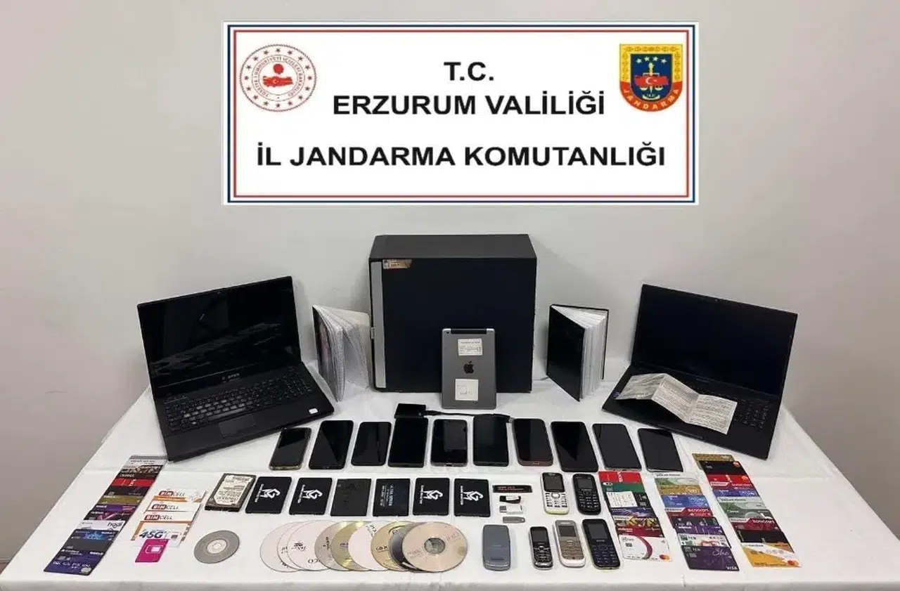 Erzurum'da Siber Suçlarla Mücadele Operasyonu: 25 Terör Propagandacısı ve 13 Dolandırıcı Yakalandı