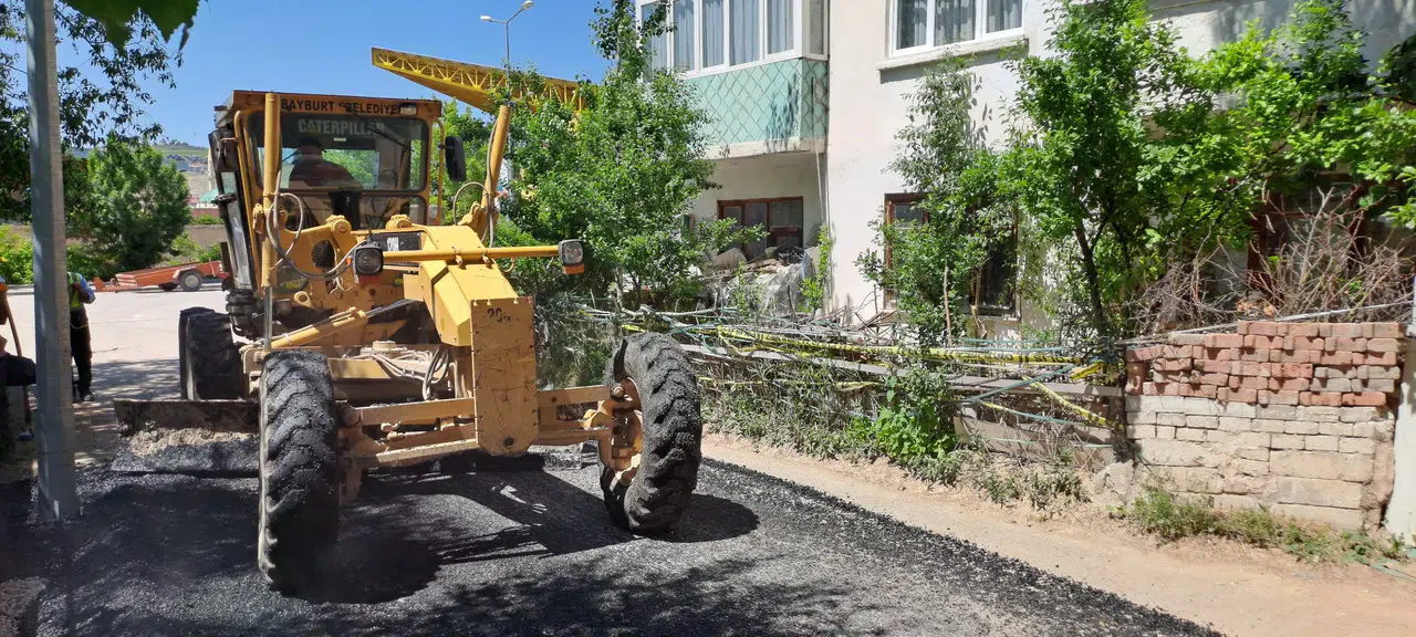Bayburt'un Yolları Yenileniyor