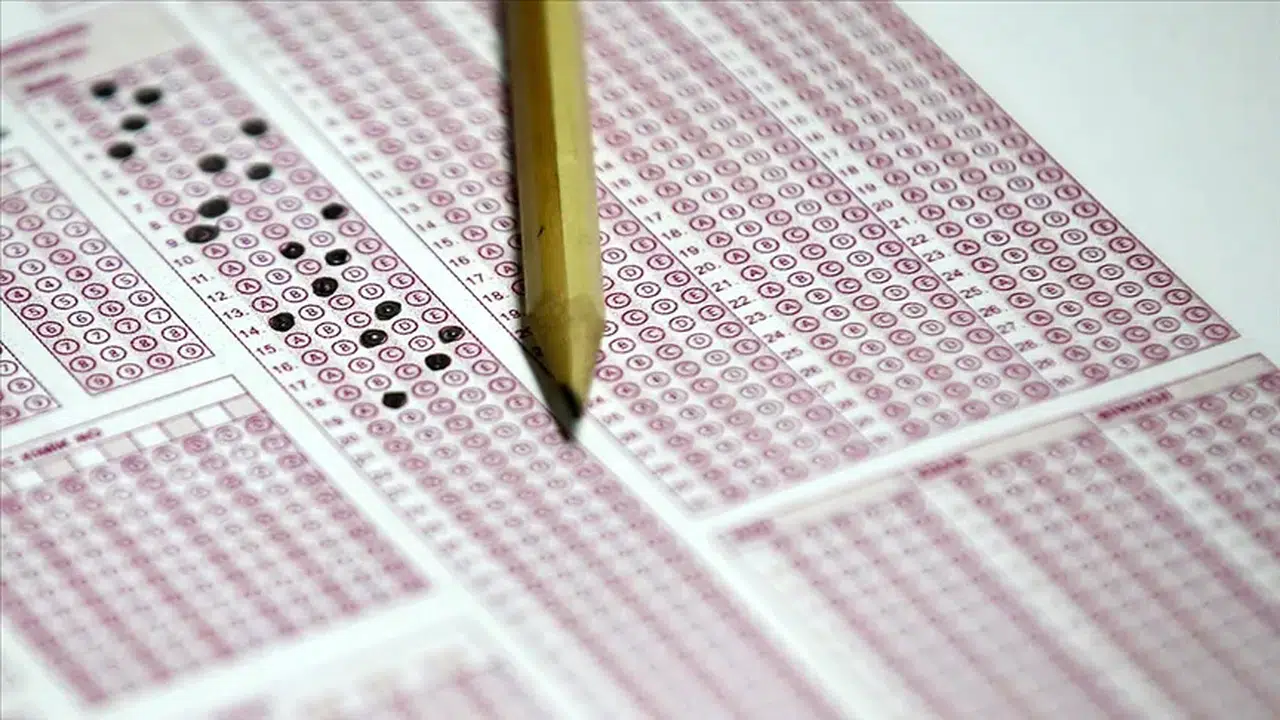 Ailelere LGS ve YKS Sürecinde "Sakin Olun, Destekleyin" Mesajı!