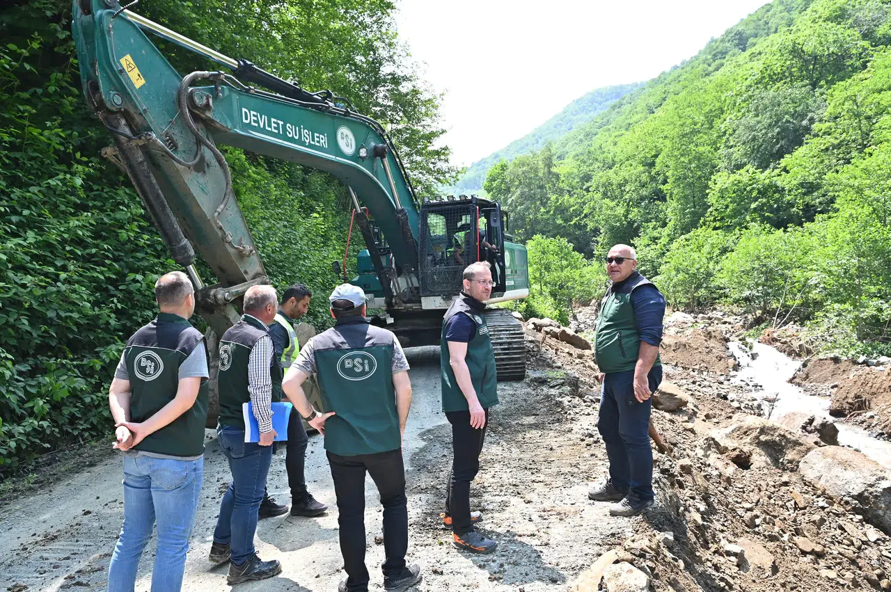 DSİ, Trabzon'da Bayramda da Su Yönetim Çalışmalarına Devam Ediyor