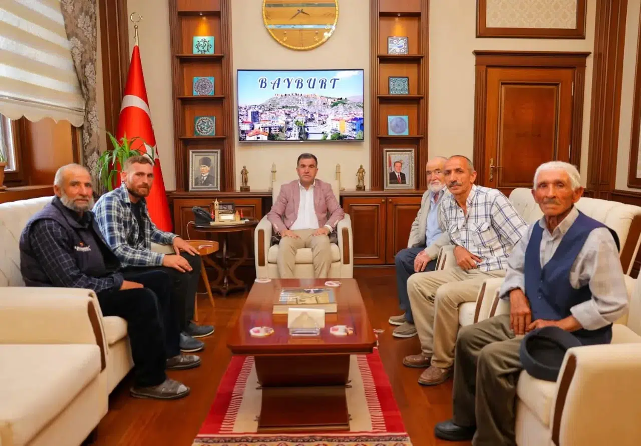 Bayburt Valisi Eldivan, köy muhtarlarıyla önemli buluşmalar gerçekleştirdi