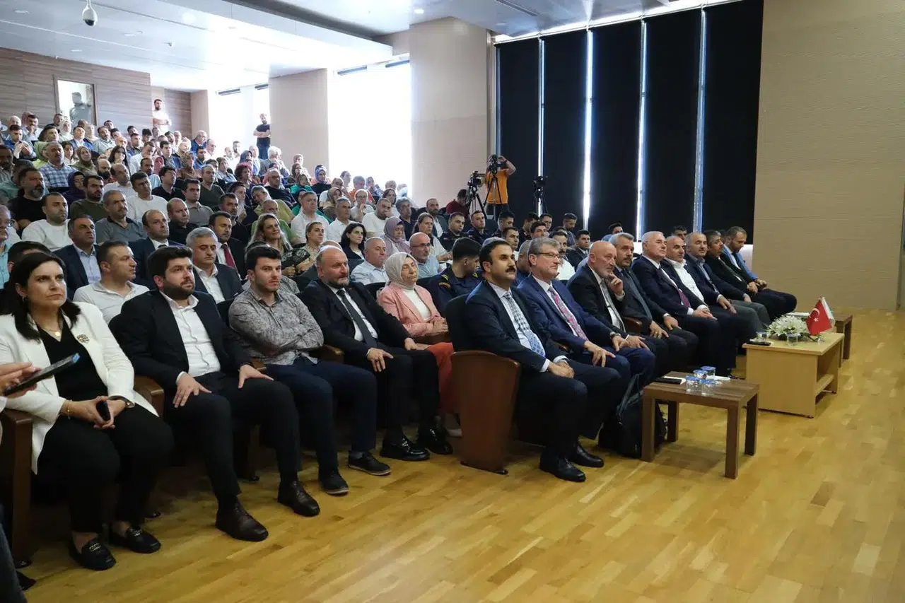 Recep Tayyip Erdoğan Üniversitesi’nde Ombudsman Konferansı Büyük İlgiyle Karşılandı