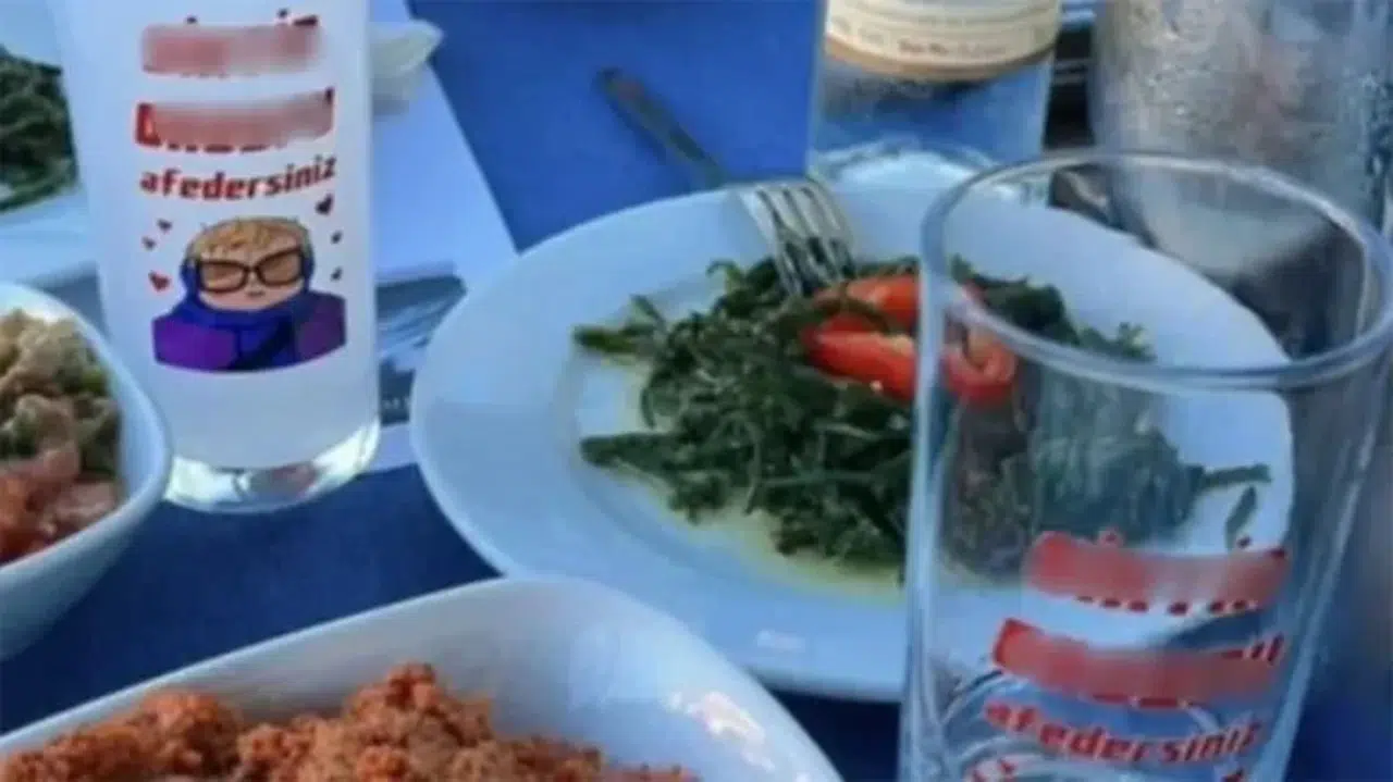 Küfürlü Rakı Bardaklarına Bakanlıktan Yüklü Ceza Geldi!