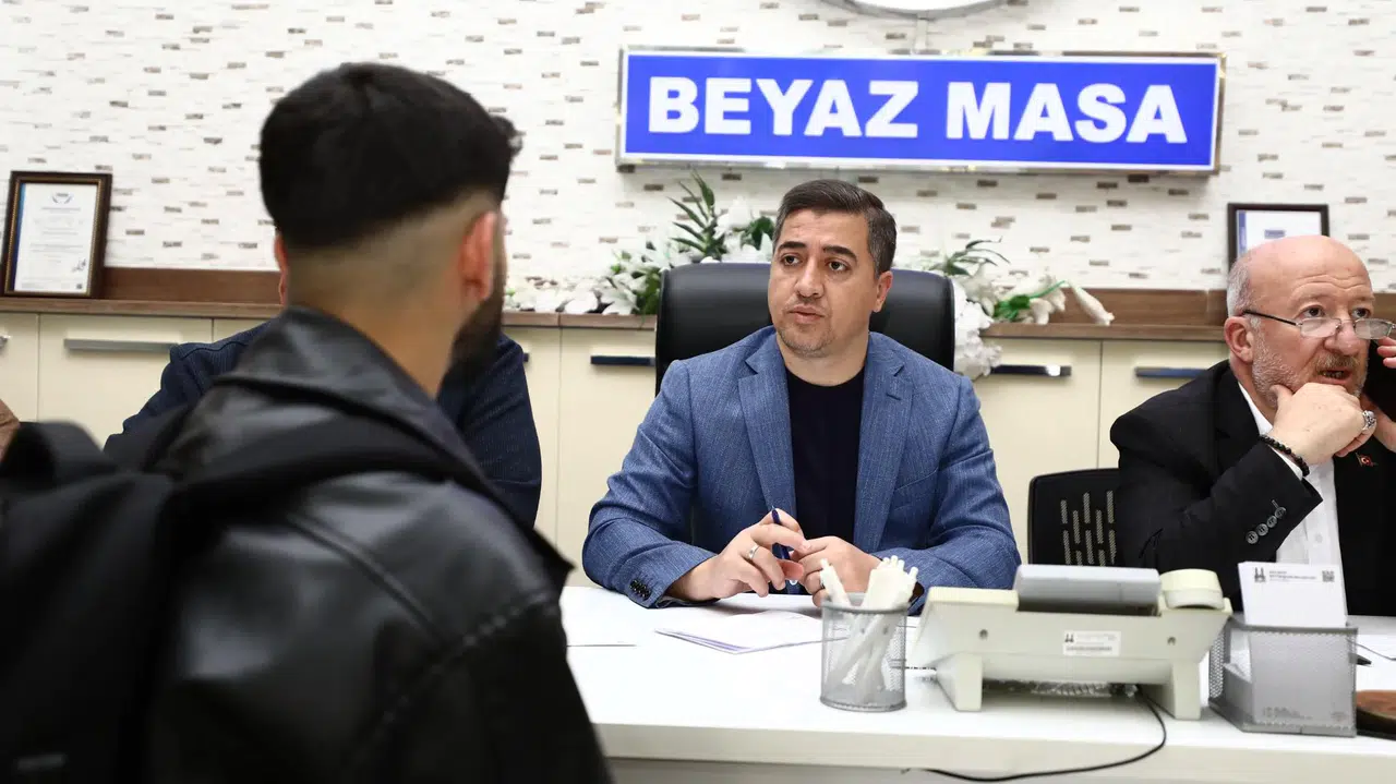 Erzurum Belediyesi, Halk Günü etkinliğiyle vatandaşların görüşlerini dinledi