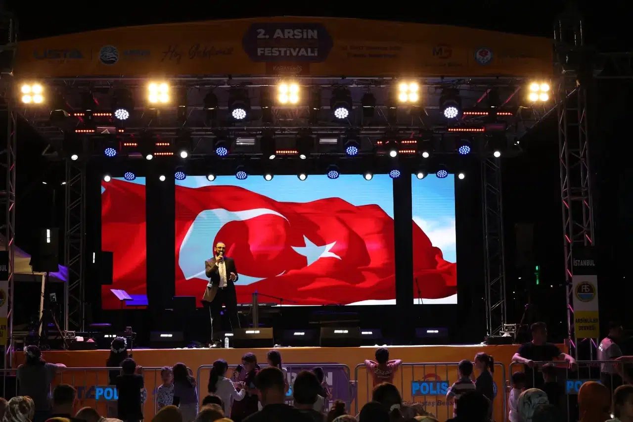 Arsin Belediyesi 2. Kültür, Turizm, Sanat ve Yöresel Ürünler Festivali’nde Şehitler Anıldı