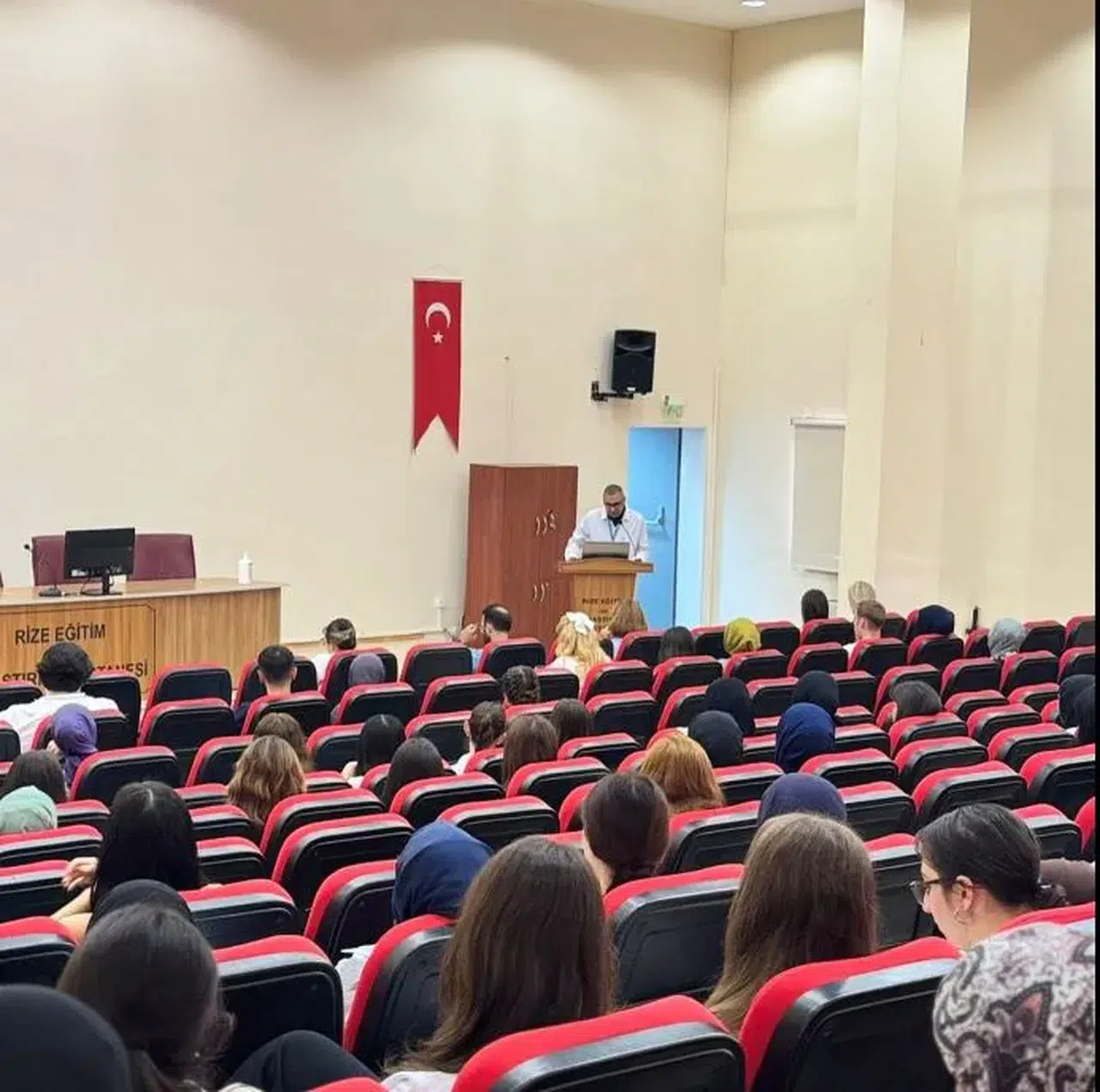 RTEÜ Hastanesi, stajyerlere oryantasyon eğitimi ile kariyerlerine güçlü bir başlangıç yaptı