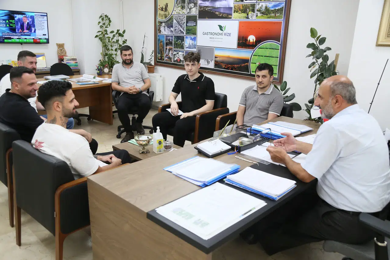 Rize'de Gençler Arası Yaygın FIFA 25 Turnuvası Başarıyla Tamamlandı