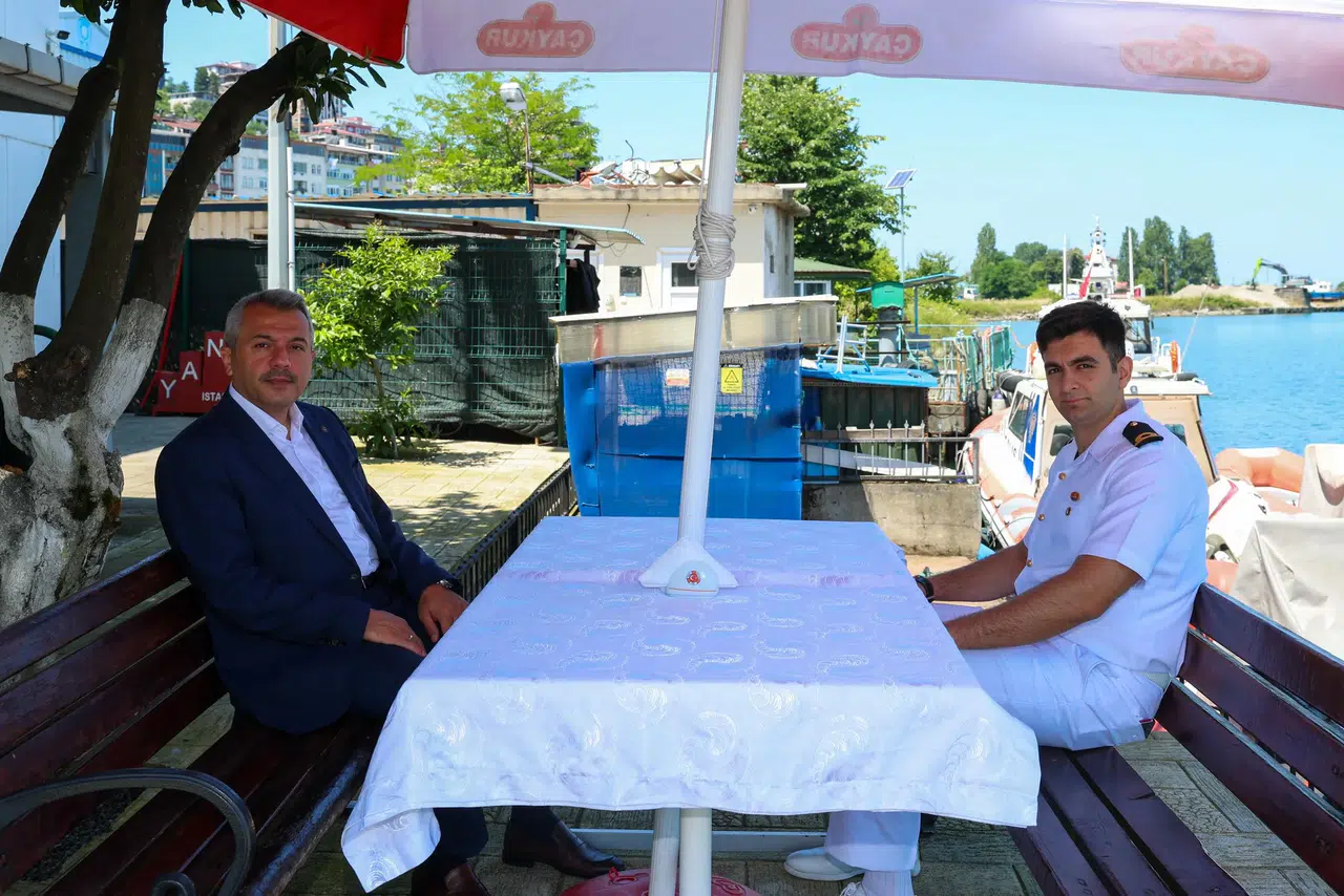 Rize Valisi Baydaş, Sahil Güvenlik Karakolunu ziyaret etti