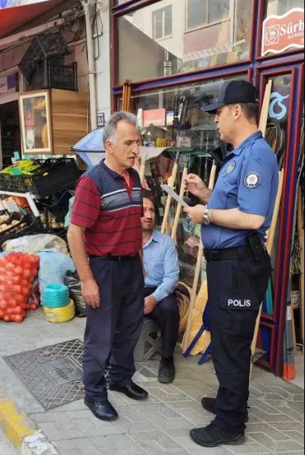 Çaykara'da Dolandırıcılığa Karşı Toplum Bilinçleniyor, Broşürler ve Eğitimlerle Güvenlik Artıyor
