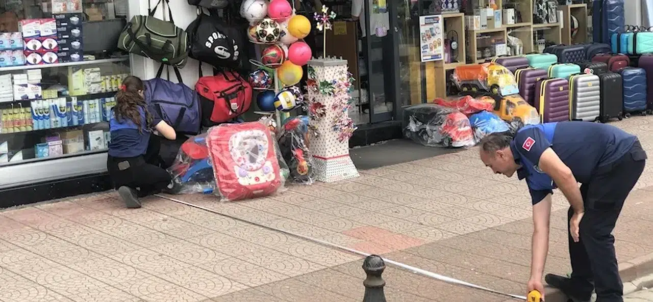 Pazar Belediyesi’nden Kaldırım İşgallerine Karşı Hızlı Müdahale