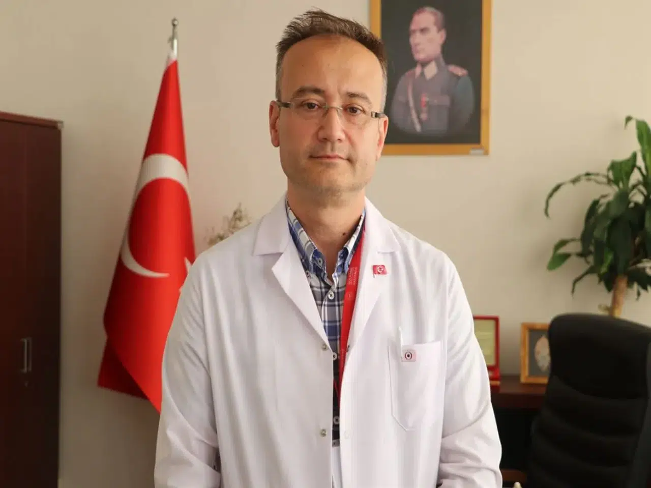 Kuaför ve Berberlere Hepatit Tehdidi: Uzmanlar Uyarıyor!