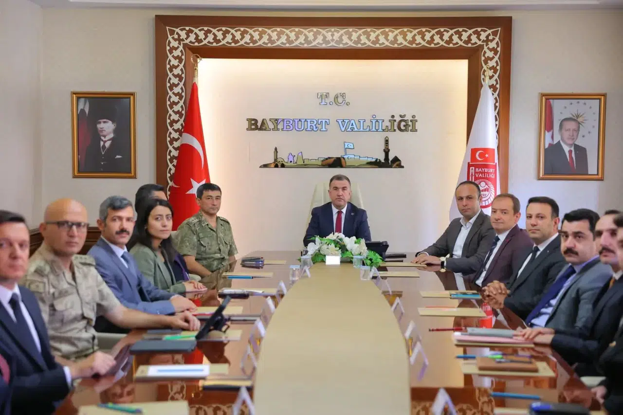 Bayburt'ta Güvenlik Stratejileri Gözden Geçirildi, İş Birliği Vurgusu Yapıldı