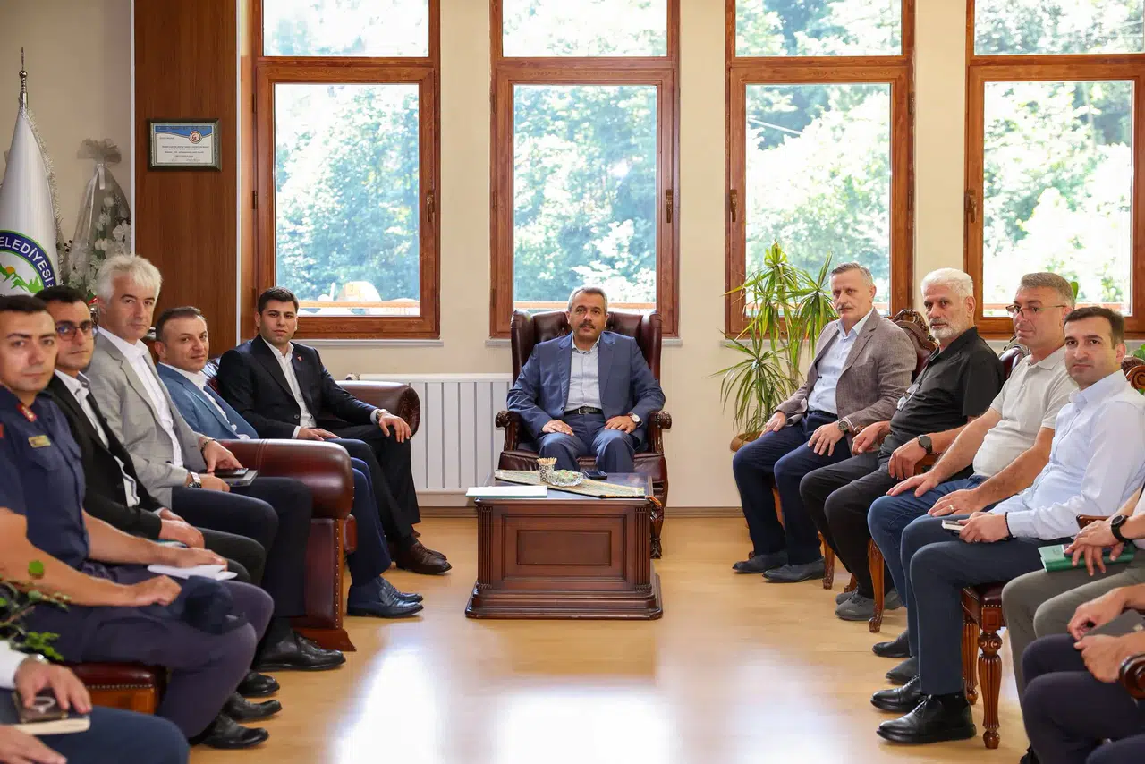 Rize Valisi İhsan Selim Baydaş, Hemşin Belediyesi’ni Ziyaret Etti