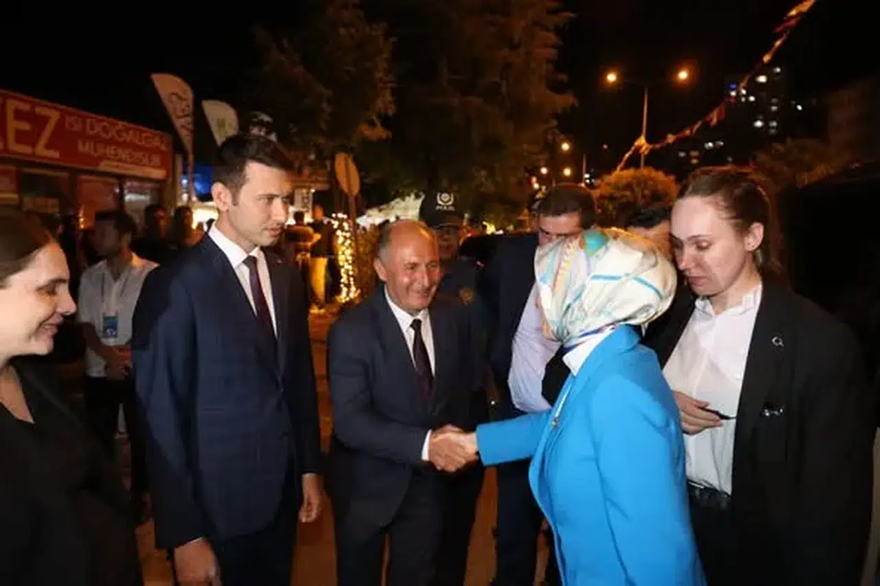 Bakan Göktaş, 51. Uluslararası Arhavi Kültür ve Sanat Festivali’ne Katıldı