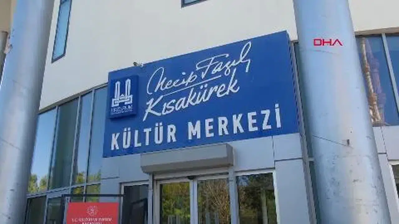 Erzurum'da Kadın Kahramanlar Sergisi açıldı: Kara Fatma'nın hikayesi ve milli mücadele ruhu sergilendi