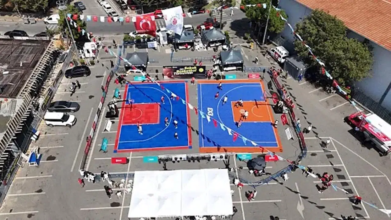 Ümraniye'de 6. 3x3 Basketbol Turnuvası'nda Hupalupa ve 100 Plus şampiyon oldu