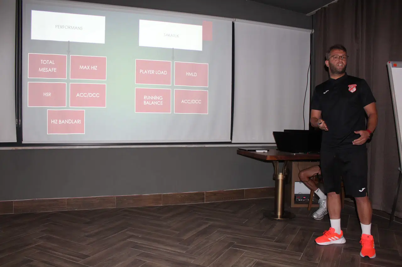 Sebat Gençlik Spor, kamp döneminde performans analizi toplantısı düzenledi