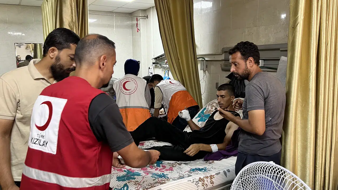 Türk Kızılay'dan Gazze'deki El Kudüs Hastanesi'ne Günlük Sıcak Yemek Desteği