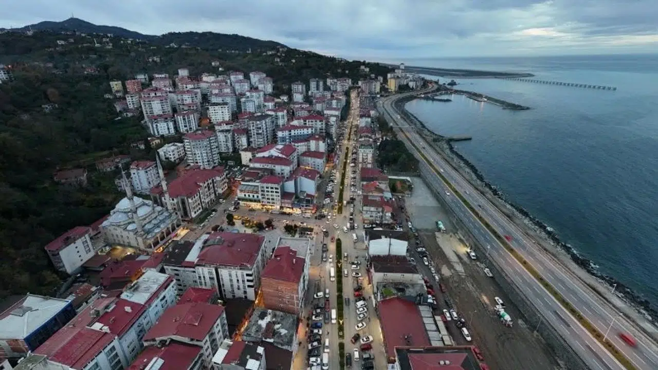 Rize Pazar'da 3+1 icradan satılık daire!