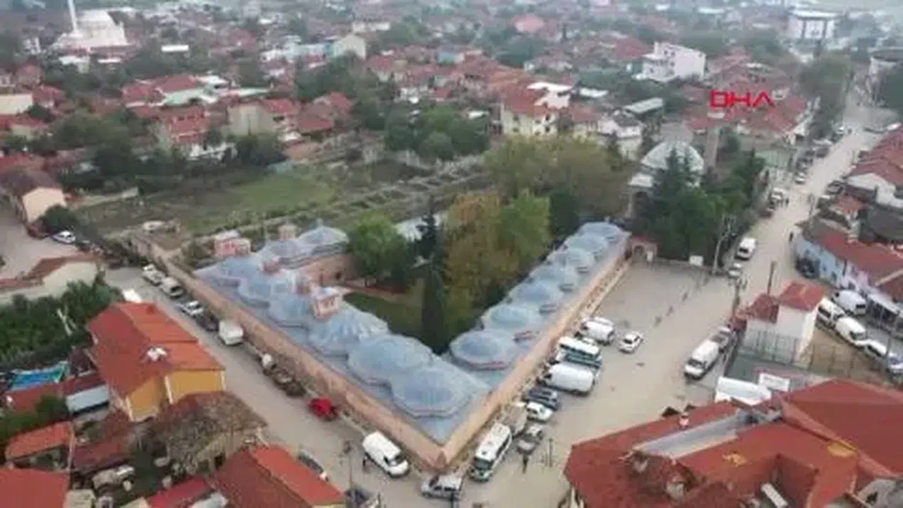 Suriye'li sanatçı Sinan Paşa'nın büstünü yapıyor, hedef Türkiye'de iz bırakmak