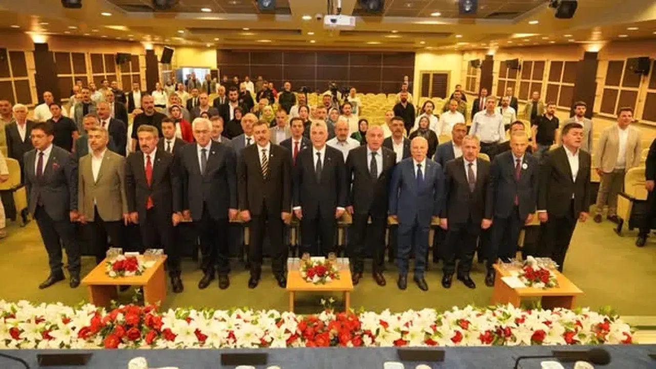 Ticaret Bakanı Ömer Bolat, Erzurum Ticaret ve Sanayi Odası’nda İş Dünyasıyla Buluştu