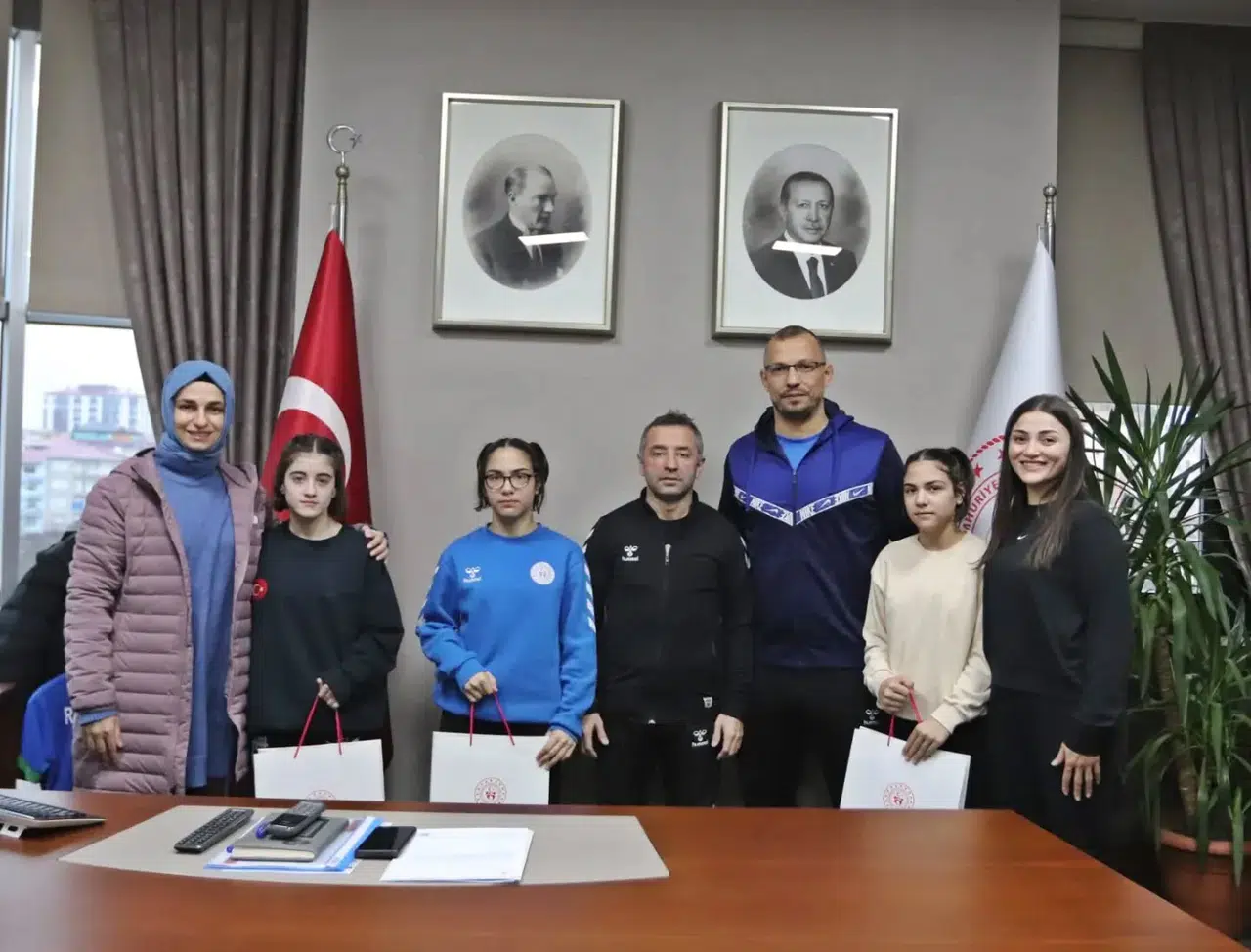 Yıldız Kadınlar Milli Takım Kampında Rize Rüzgârı: Azrasu Kar ve Semanur Acar Gurur Veriyor