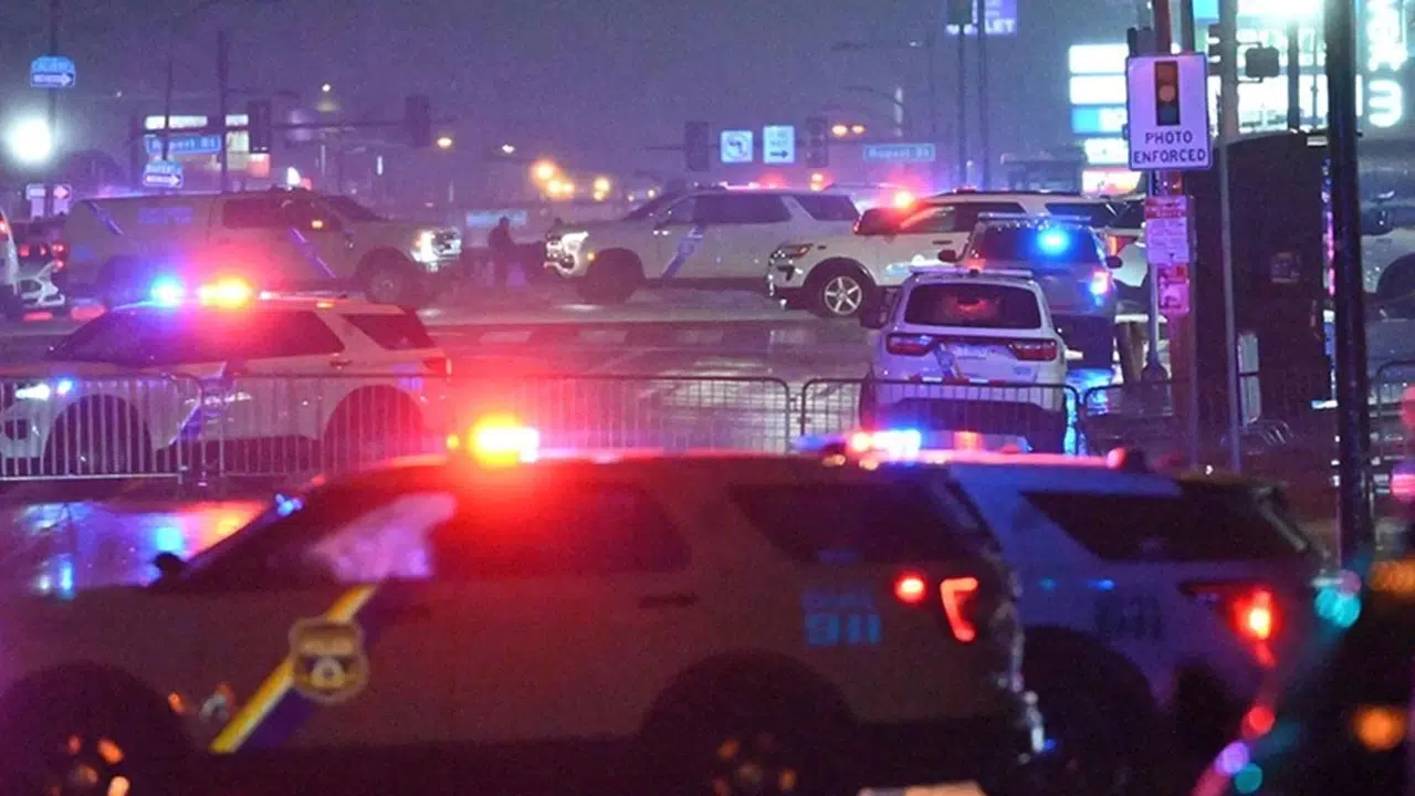 New York'ta Tur Otobüsü Kaza Yaptı: 54 Yolcu kurtarıldı Hayatını Kaybedenler Var!