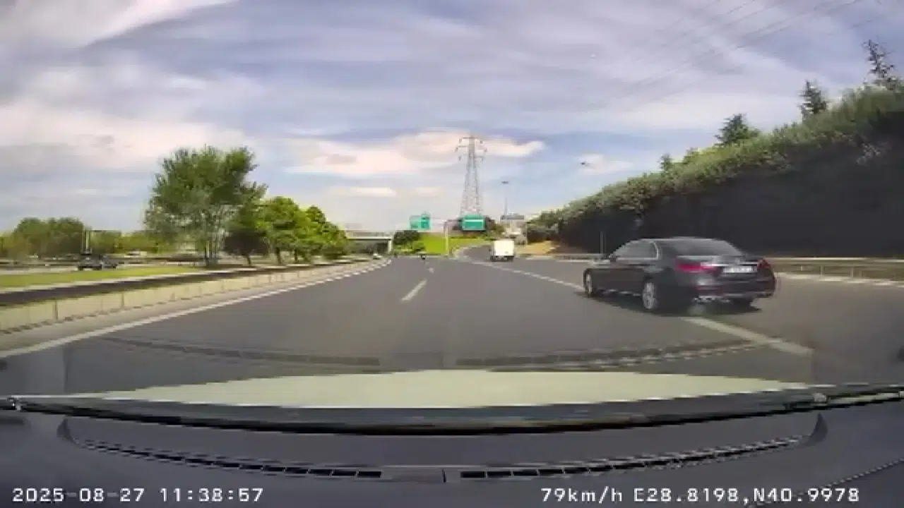 Bahçelievler'de Trafik Kavgası Anbean Kaydedildi!