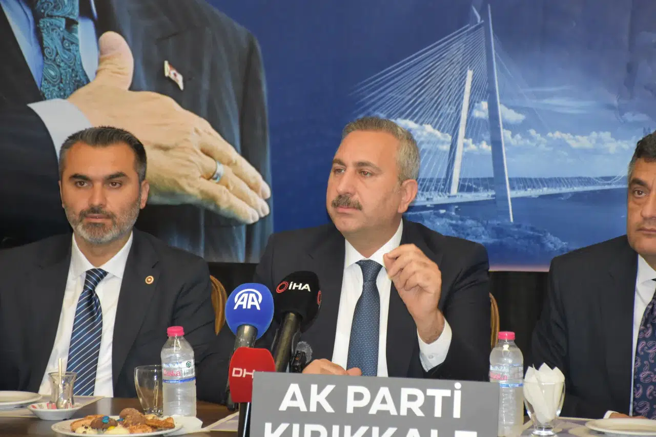 AK Parti'li Gül: Kardeşliği Sonsuza Dek Sürecek Adımlar Atıyoruz!