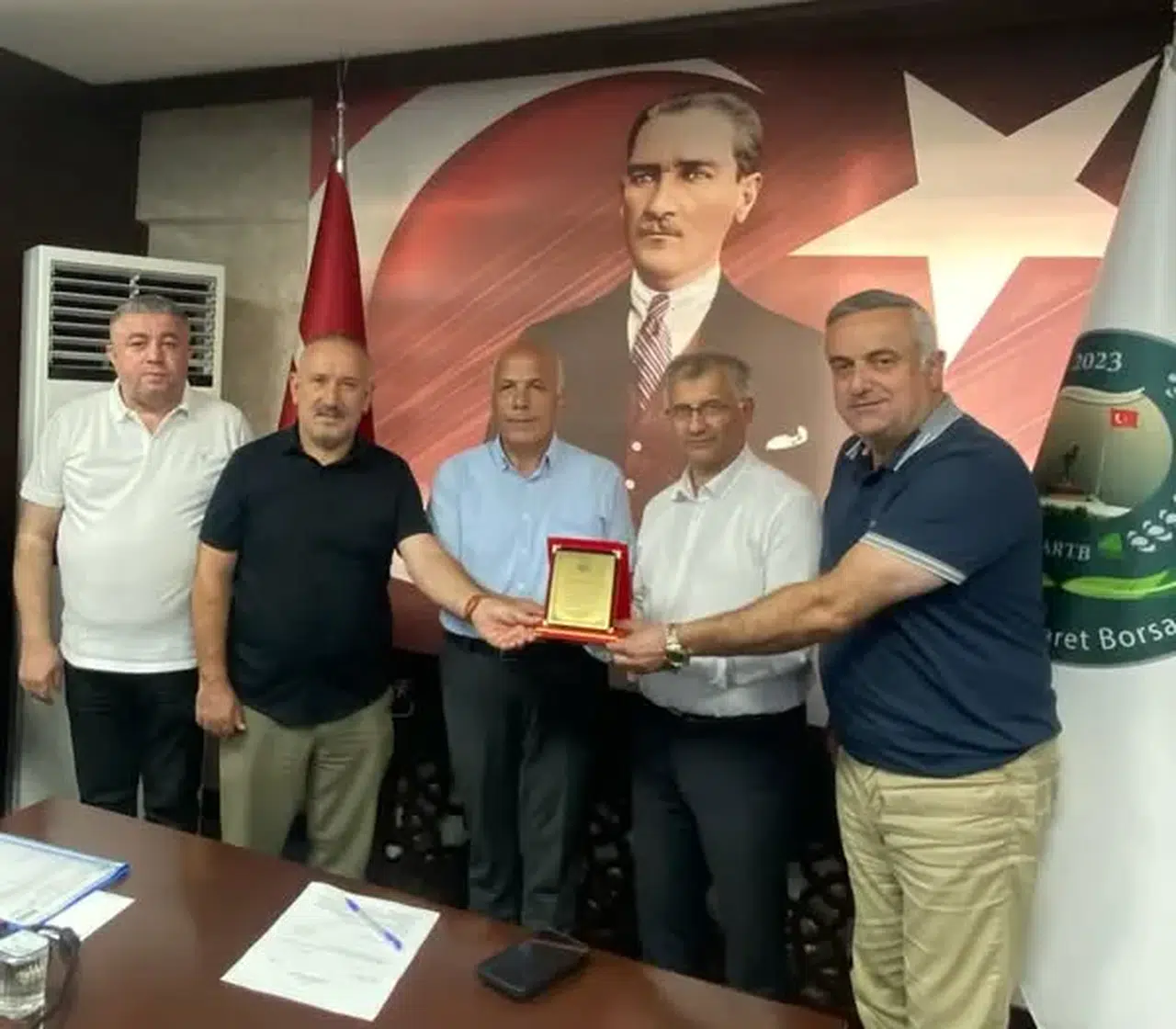Artvin Ticaret Borsası'ndan Yüksel Çoruh'a Vefa Plaketi İle Teşekkür!