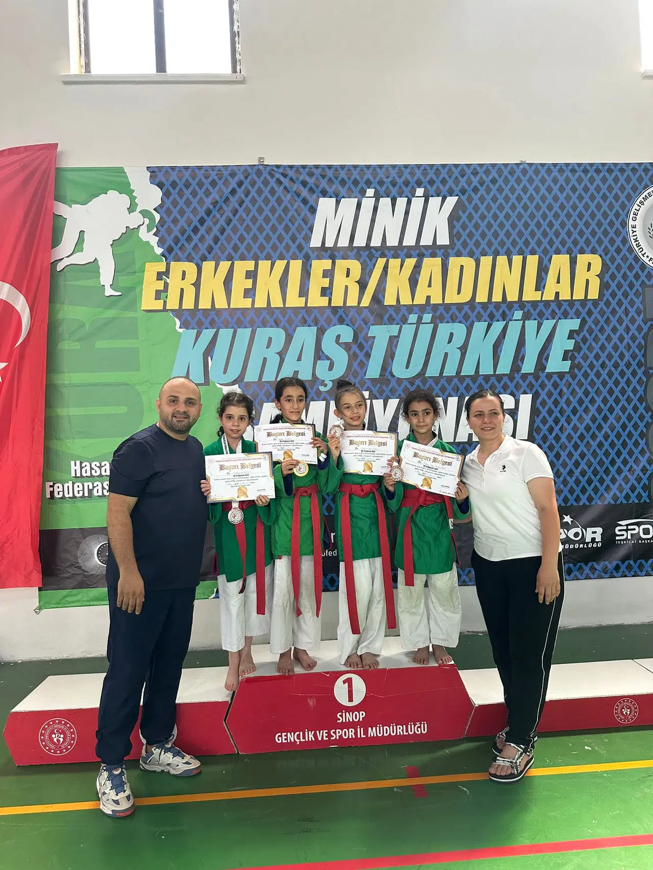 BÜYÜKŞEHİR’İN MİNİK SPORCULARINDAN BÜYÜK BAŞARI
