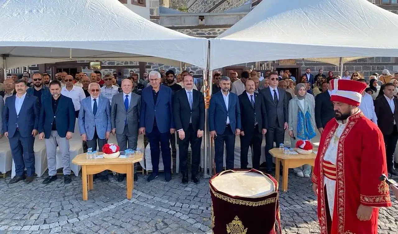 Erzurum'da Dil ve Edebiyat Konağı açıldı; kültür hayatına yeni bir soluk!