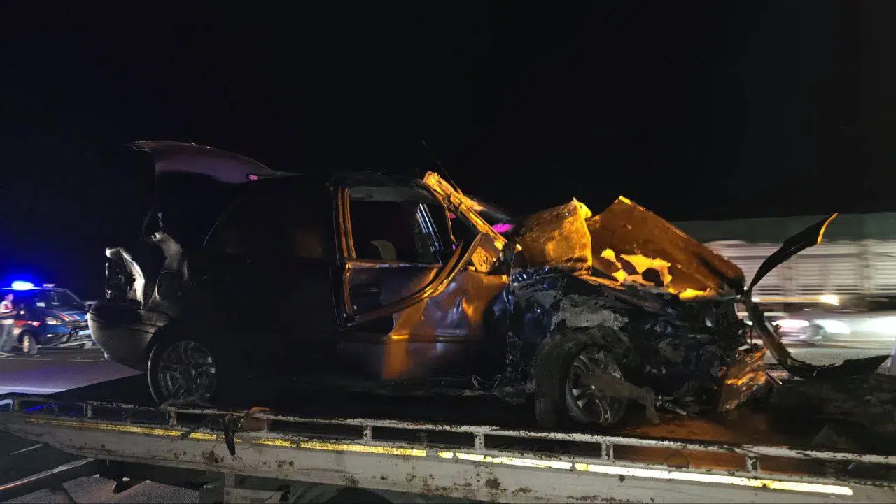 Edirne'de Trafik Kazası: 1'i Ağır 5 Yaralı, Araçlar Kullanılamaz Hale Geldi