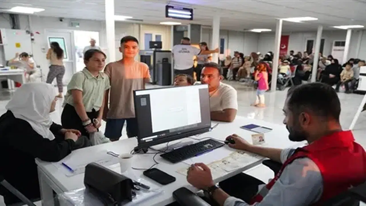 Türkiye'den 411 bin Suriyeli ülkesine geri döndü, geri dönüşler hızlandı