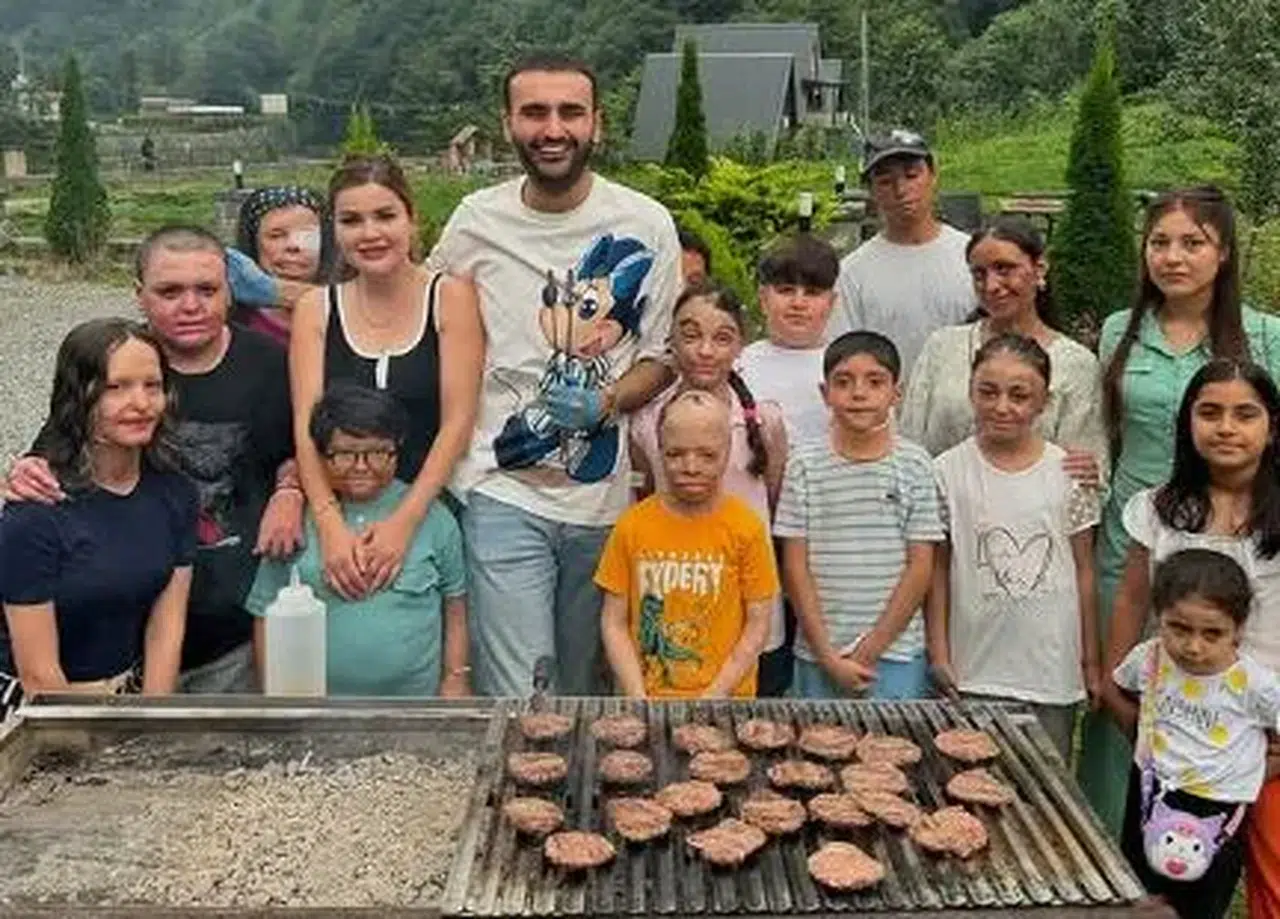 CZN Burak yanık mağduru çocuklarla Rize'de gönül dolusu anılar biriktirdi