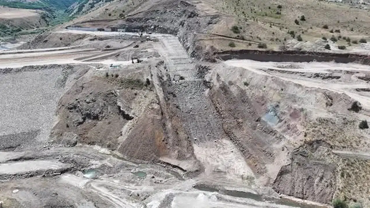 Gümüşhane Çamur Barajı’nda Çalışmalar Devam Ediyor